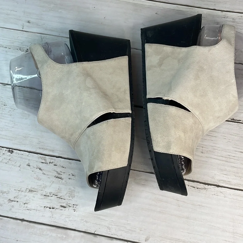 Dr Scholl's Look New Taupe Suede Weslyn Wedge Sandal